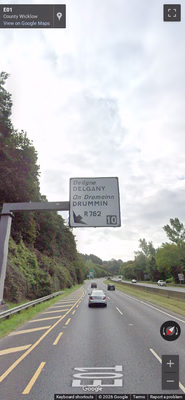 Ireland clue: 2 official languages - English and Irish (Gaeilge)
