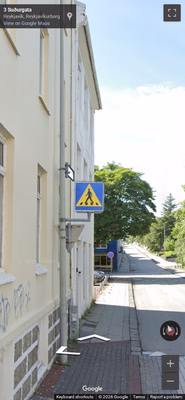 Iceland clue: Icelandic Pedestrian Crossing Sign
