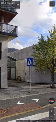 Norway clue: Pedestrian crossing sign