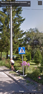 Poland clue: Pedestrian crossing sign without zebra