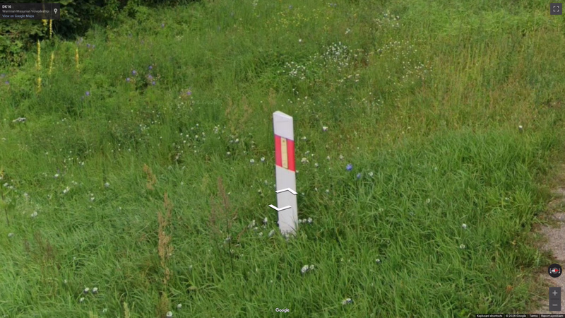 Bollard with red stripe