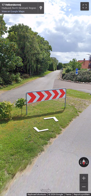 Denmark clue: White-and-red chevron