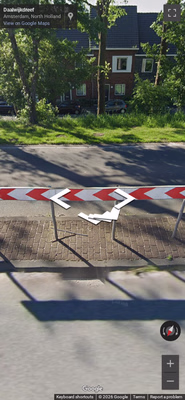 Netherlands clue: White-and-red chevron