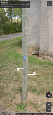 France clue: Blue sticker