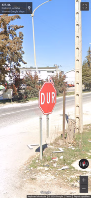 Turkey clue: Stop sign “DUR”