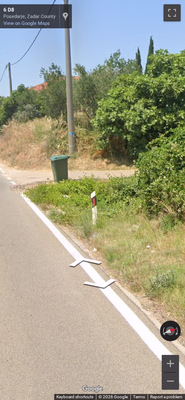 Croatia clue: Short top bollard