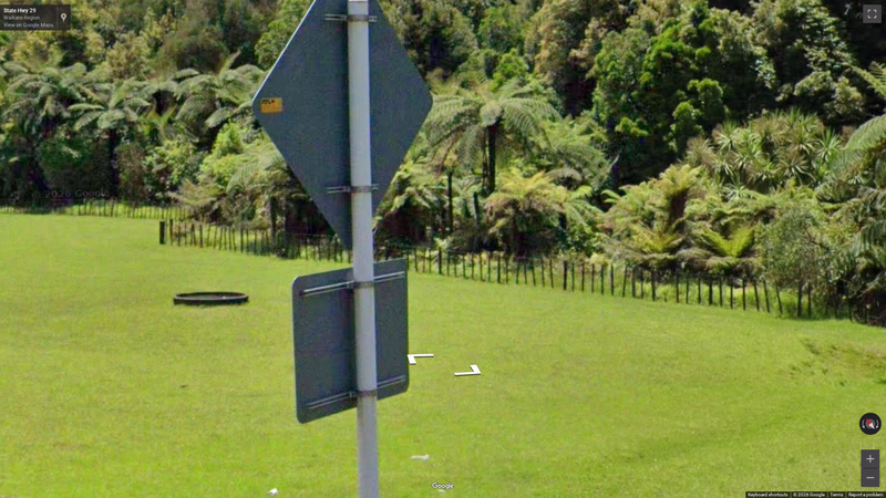 White Painted Signposts — how it looks in GeoGuessr