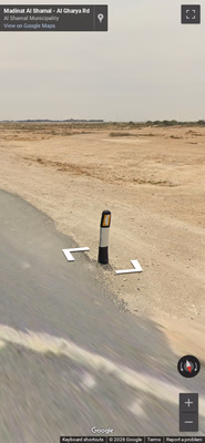 Qatar clue: Black-and-white bollard