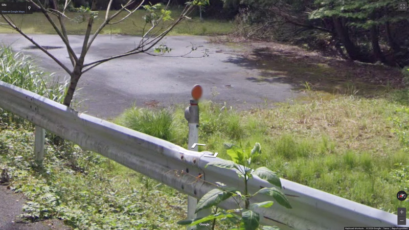Bollard with orange circle