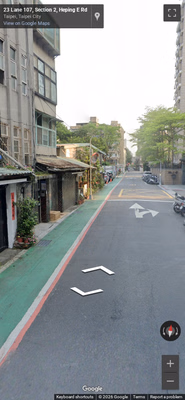 Taiwan clue: No-parking lines