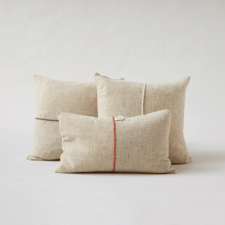 eco-friendly-merino-wool-cushion-sisteron-ekohunters-ecodesign-sustaible-cushions