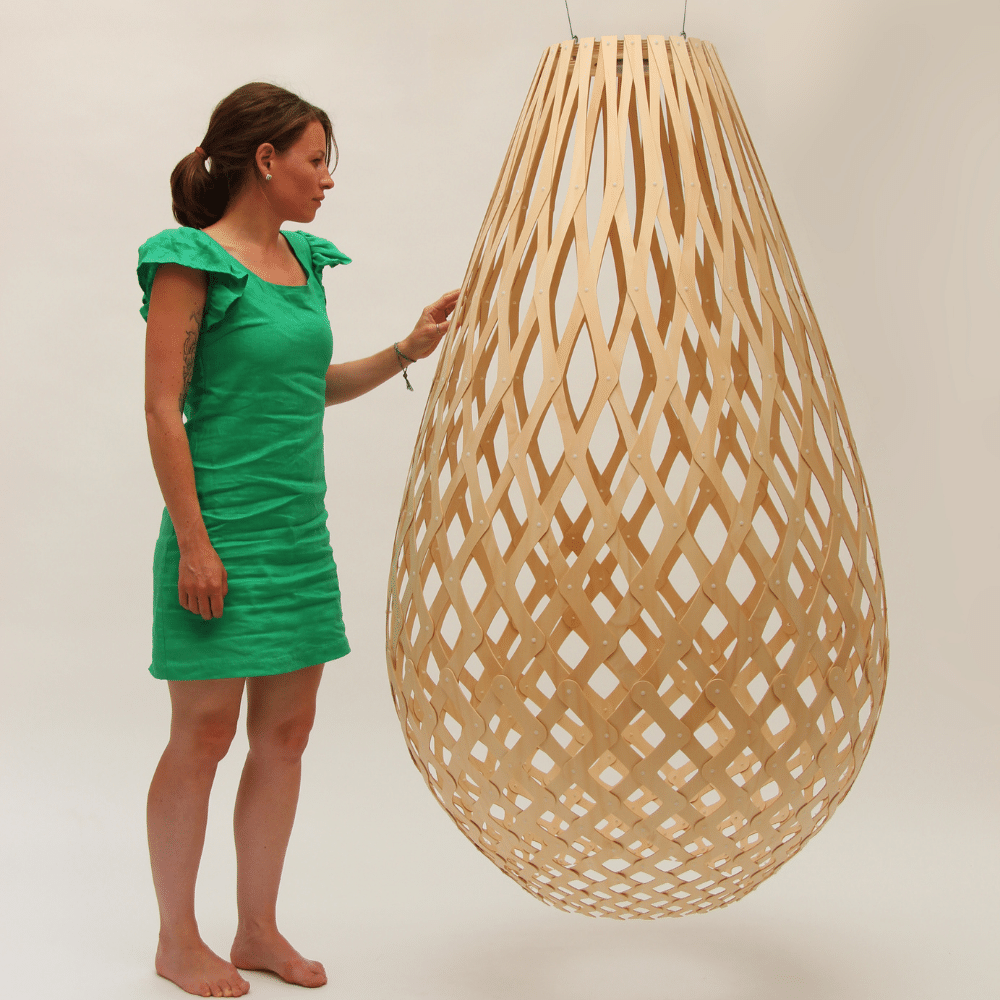 sustainable-bamboo-pendant-lamp-koura-240-lifestyle-ekohunters-eco-friendly-lamps-david-trubridge