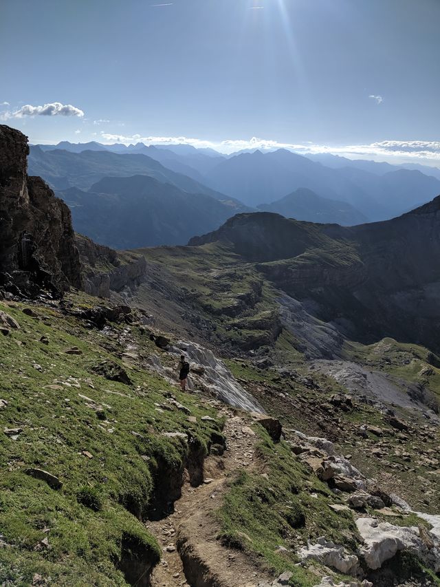 Just over that ridgeline is the river valley which takes us to Bielsa.