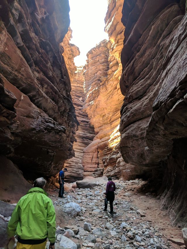 JB looks at rocks.