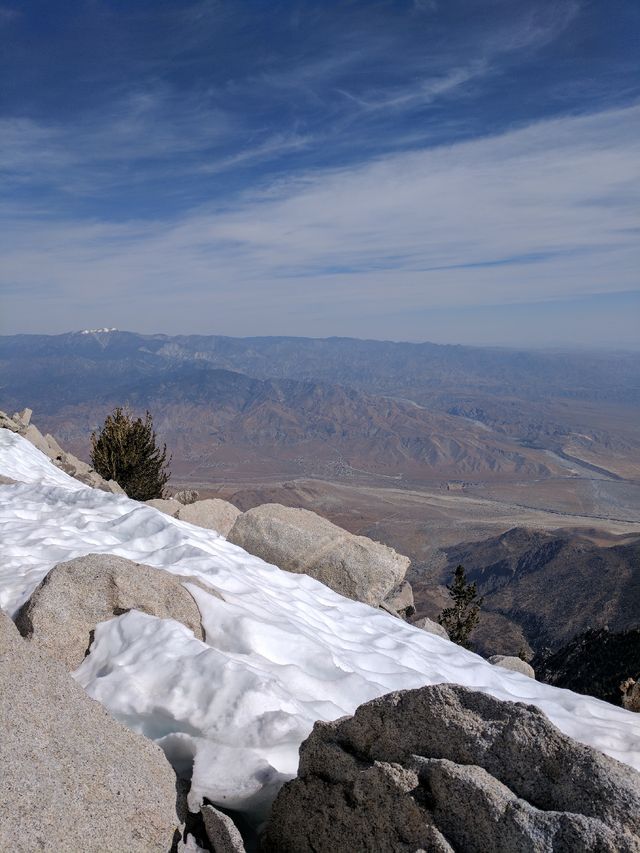 Note the snowy peaks of San Gorgonio, 100 miles and +10,000/-10,000 feet of elevation gain/loss away (only a few days away)