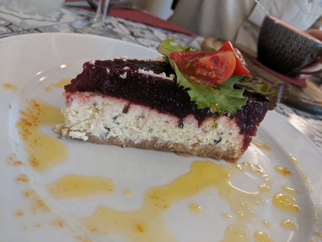 Cheesecake? Salad? ¿Por qué no las dos?