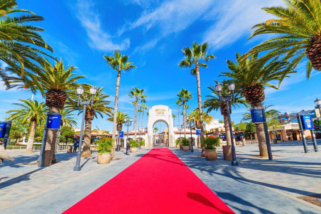 202310415252 Universal Studios Hollywood Main Entrance 