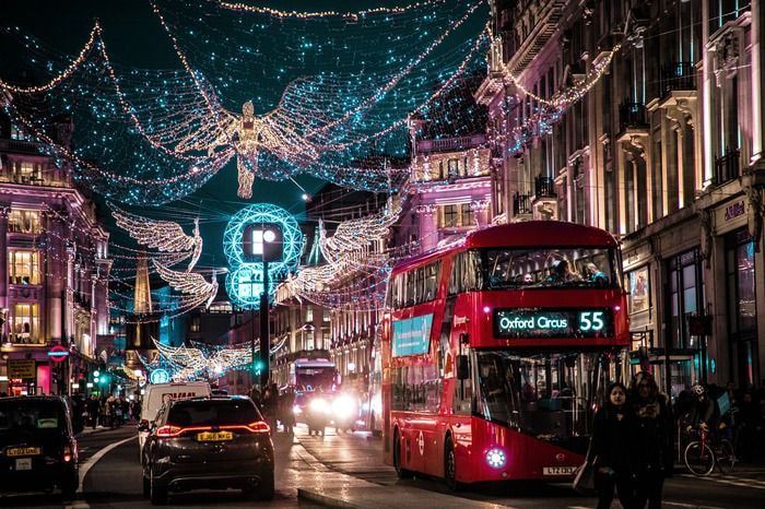 Christmas 2023 in London: street lights