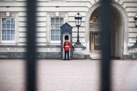 When and where to see the Changing of the Guard in London?