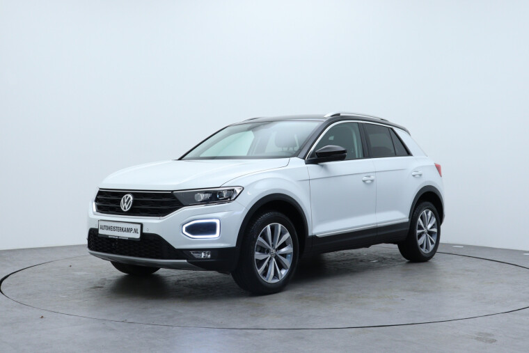 Volkswagen T-Roc 1.5 TSI 150PK DSG Style LED verl. Adaptive cruise, Navi, Camera