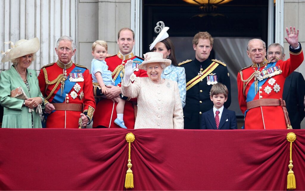 A photograph of the British family taken in 2015 before the passing of Queen Elizabeth and her husband, Prince Prince Phillip