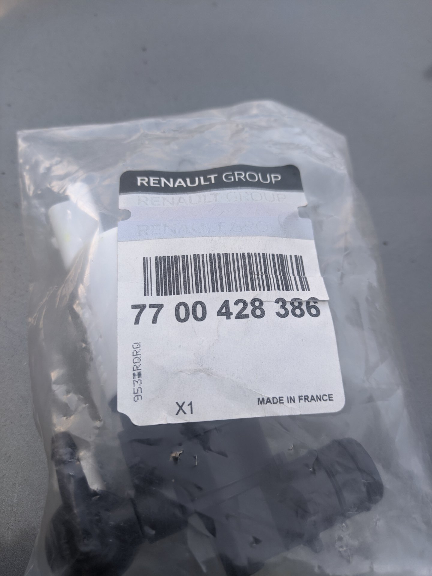 RENAULT 7700428386