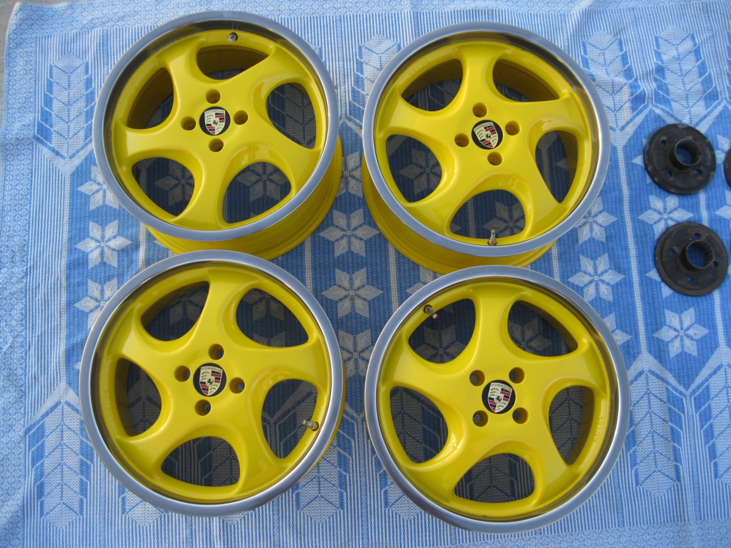 Porsche in Yellow