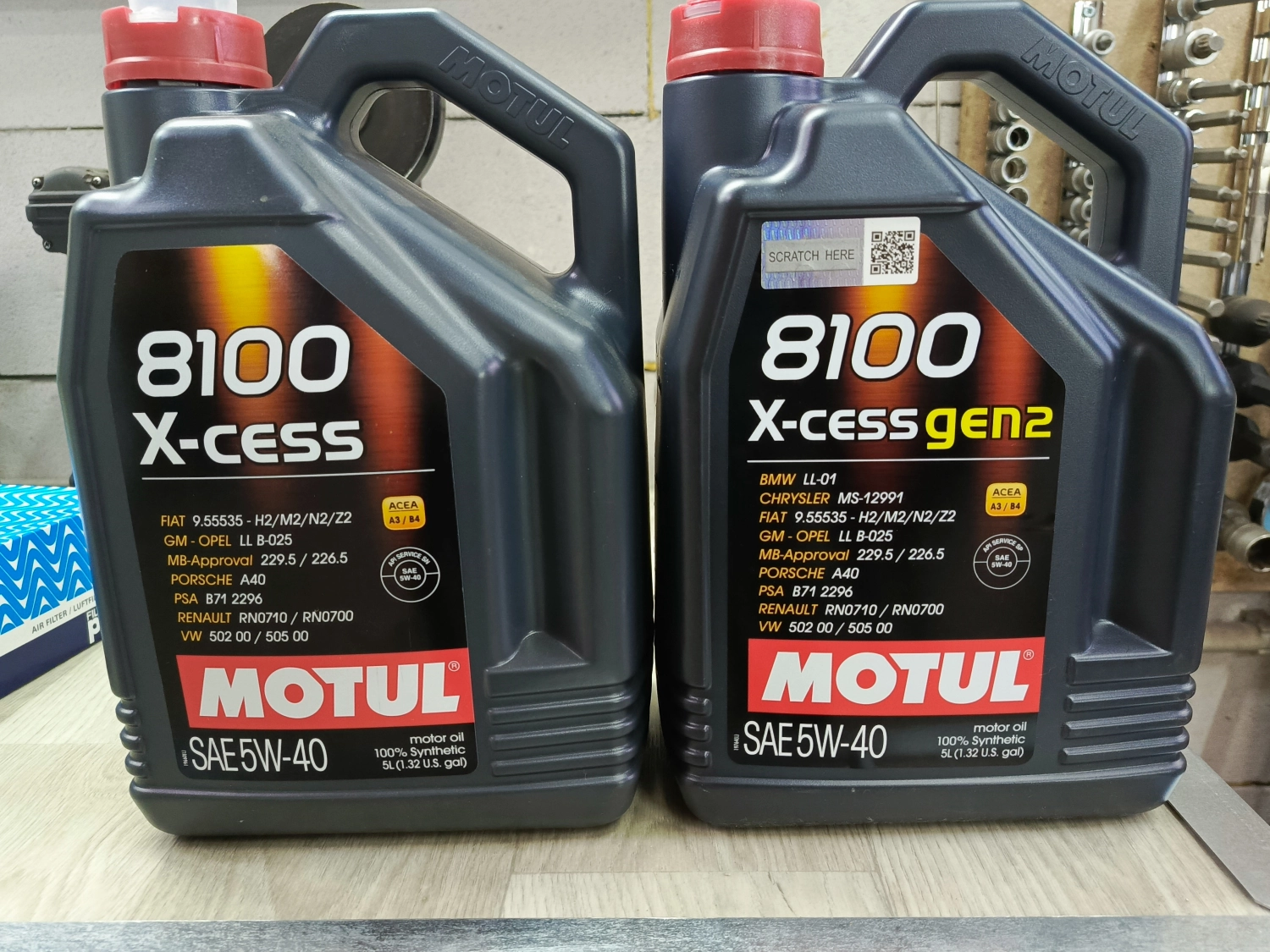 Увага!Підробка моторного масла MOTUl 5w-40 8100x-cess. Порівняльні