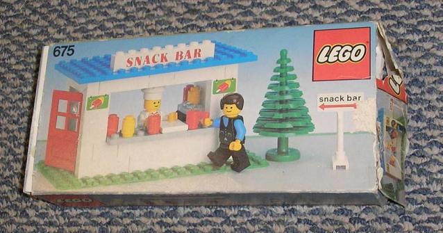 Snack Bar #675 LEGO Town