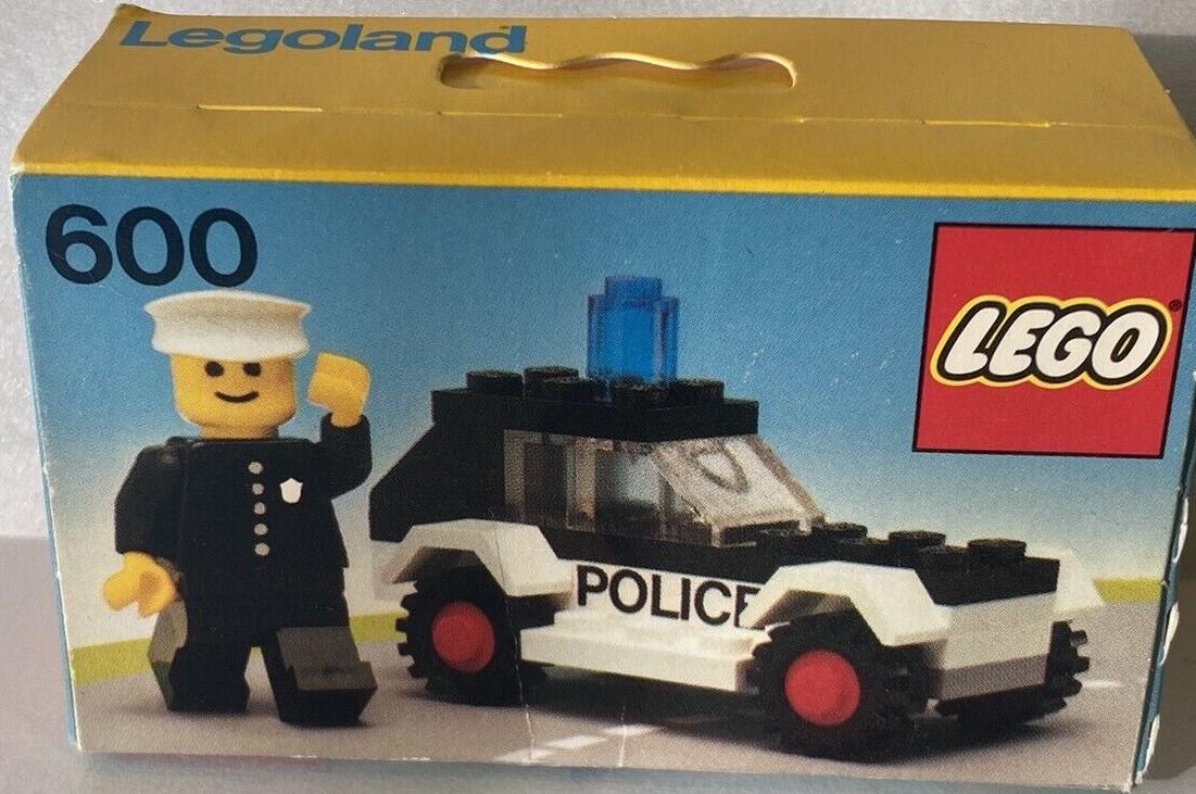Police Car #600 LEGO LEGOLAND