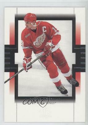 Steve Yzerman #30 Hockey Cards 1999 SP Authentic