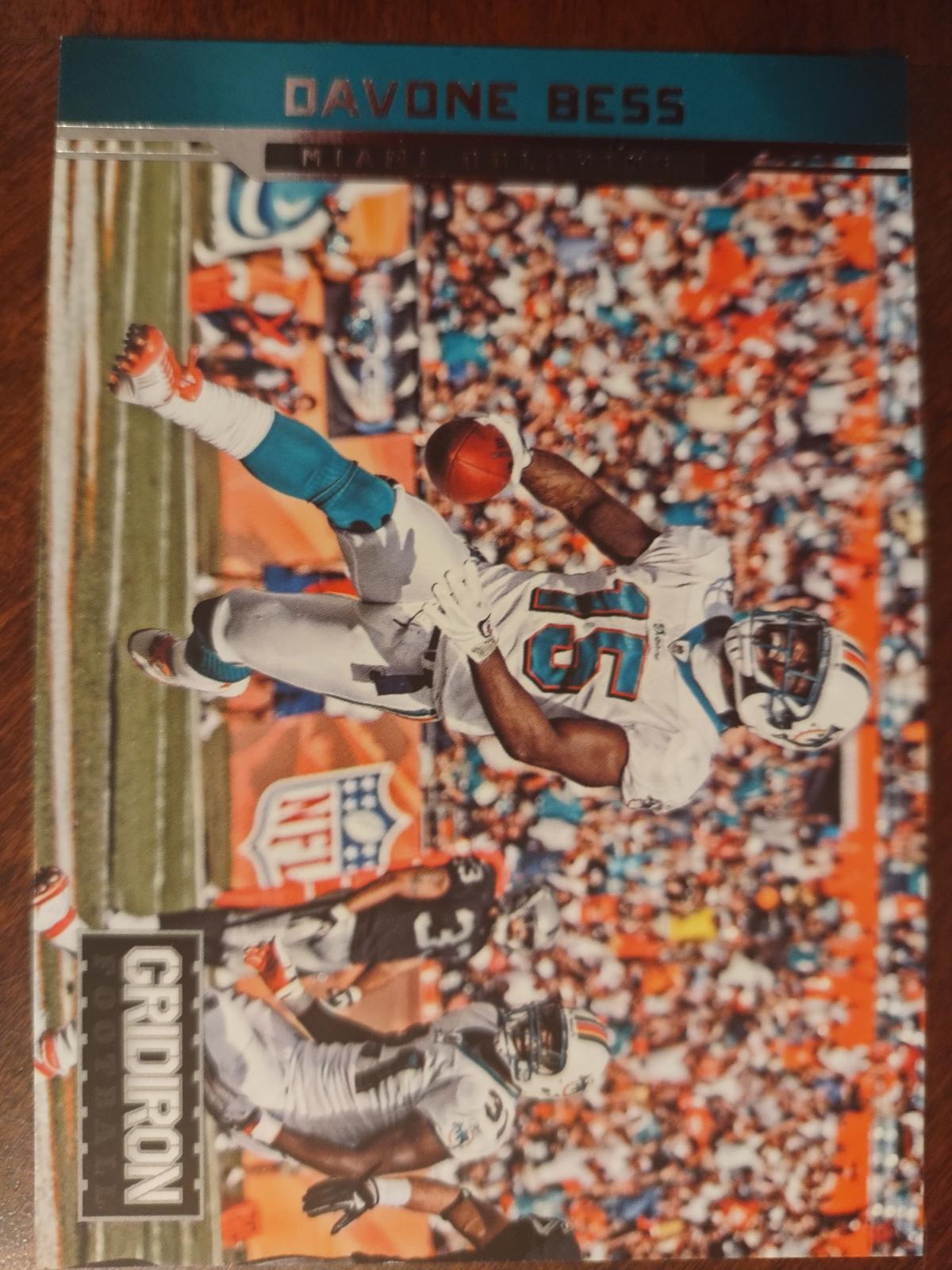 Davone Bess #101 Football Cards 2012 Panini Gridiron