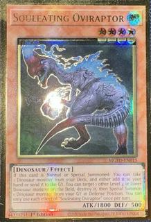 Souleating Oviraptor MGED-EN015