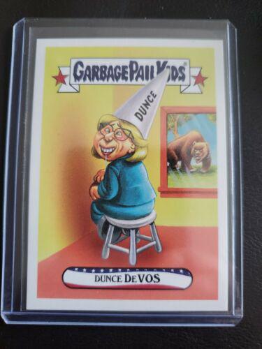 Dunce DeVOS #44 Garbage Pail Kids Trumpocracy