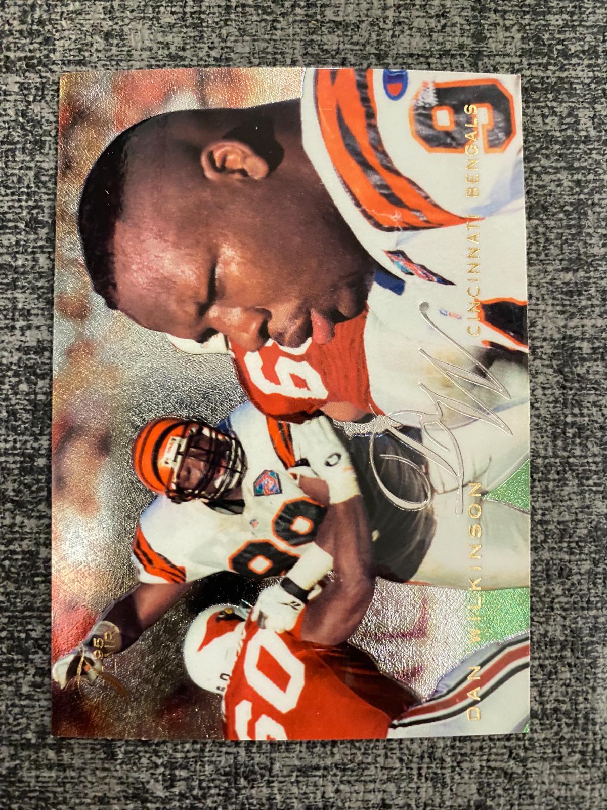 Dan Wilkinson #43 Football Cards 1995 Flair
