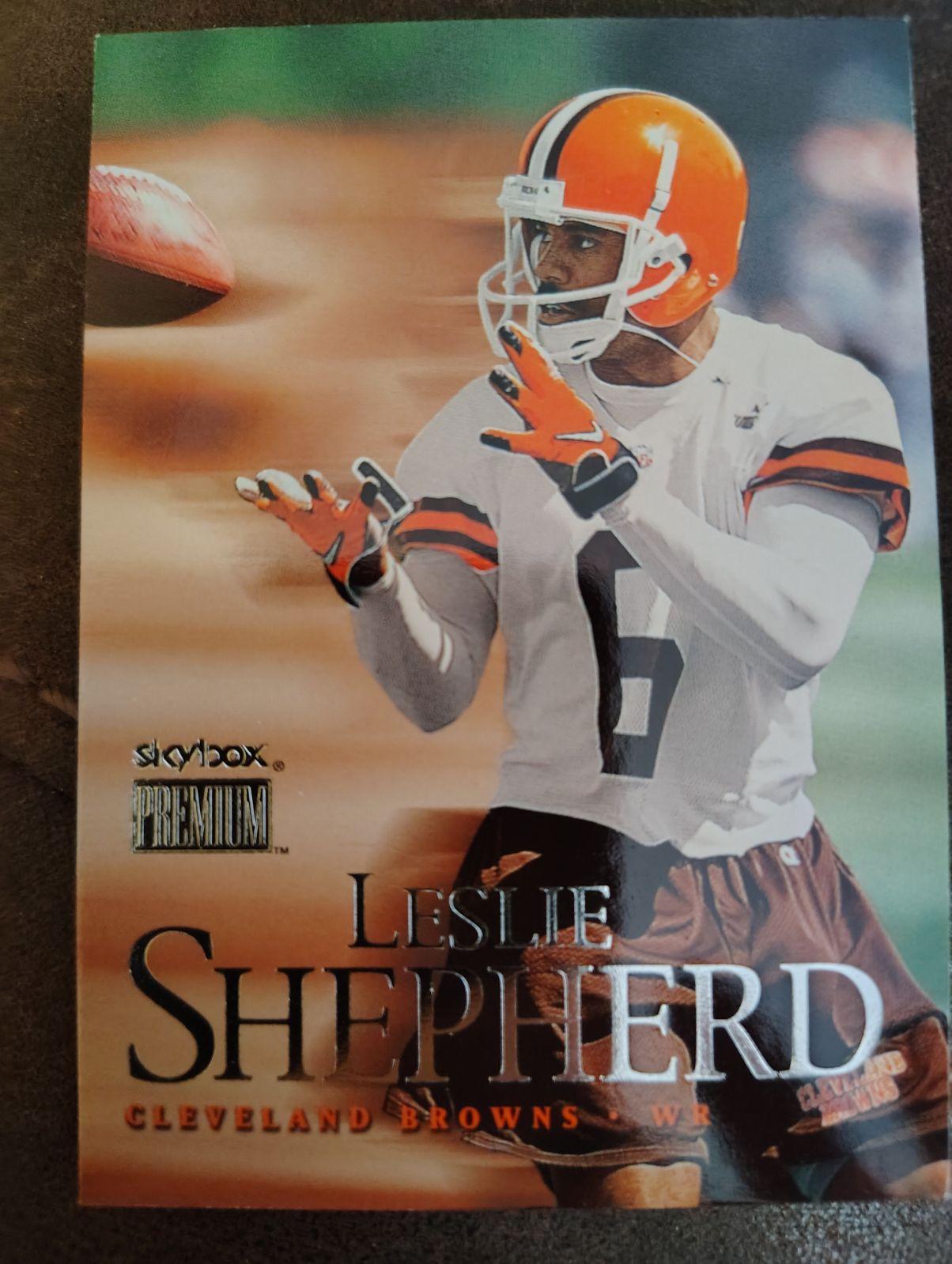 Leslie Shepherd #5 Football Cards 1999 Skybox Premium