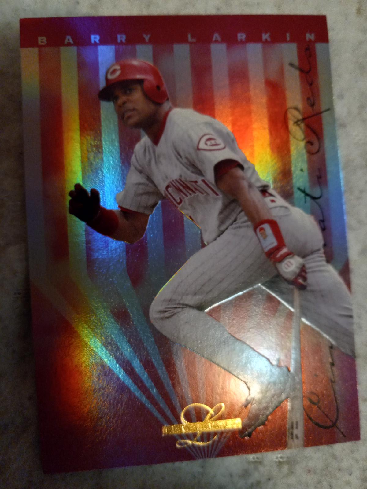 Barry Larkin #49 Baseball Cards 1995 Leaf Limited