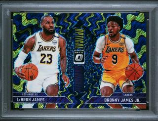 Bronny James Jr. / LeBron James