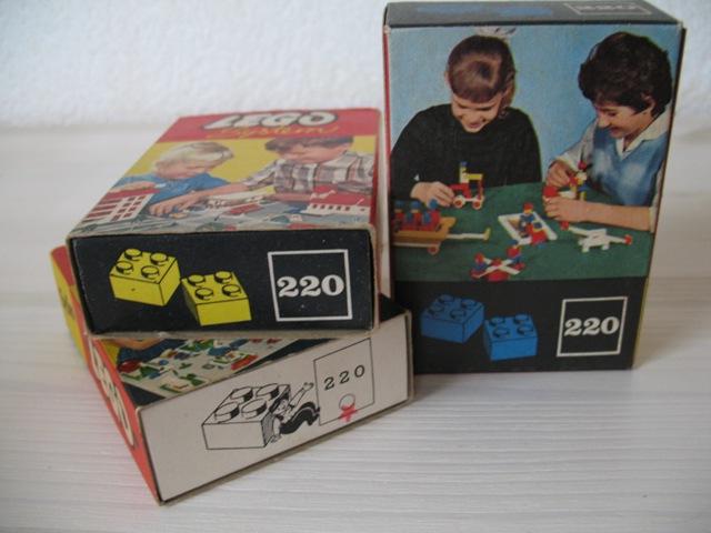 2 x 2 Bricks #220 LEGO Classic