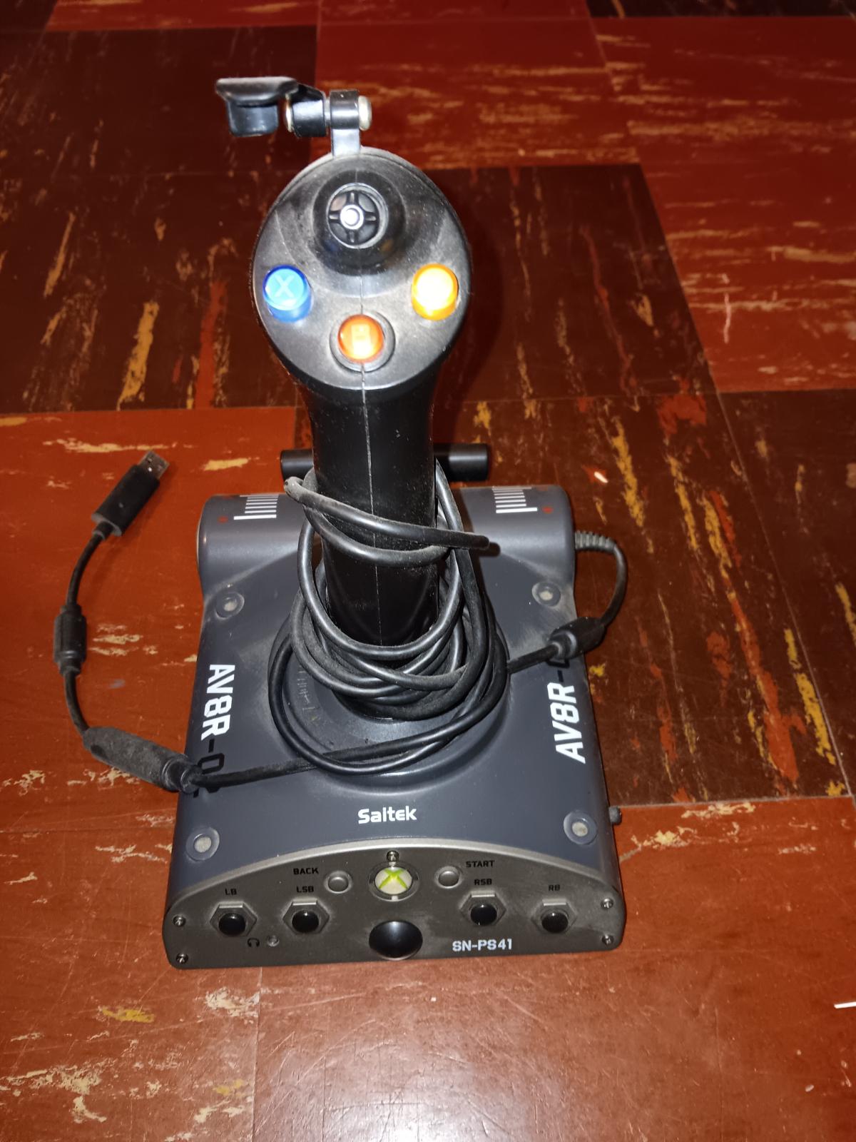 Saitek AV8R SN-PS41 Flight Stick Xbox 360