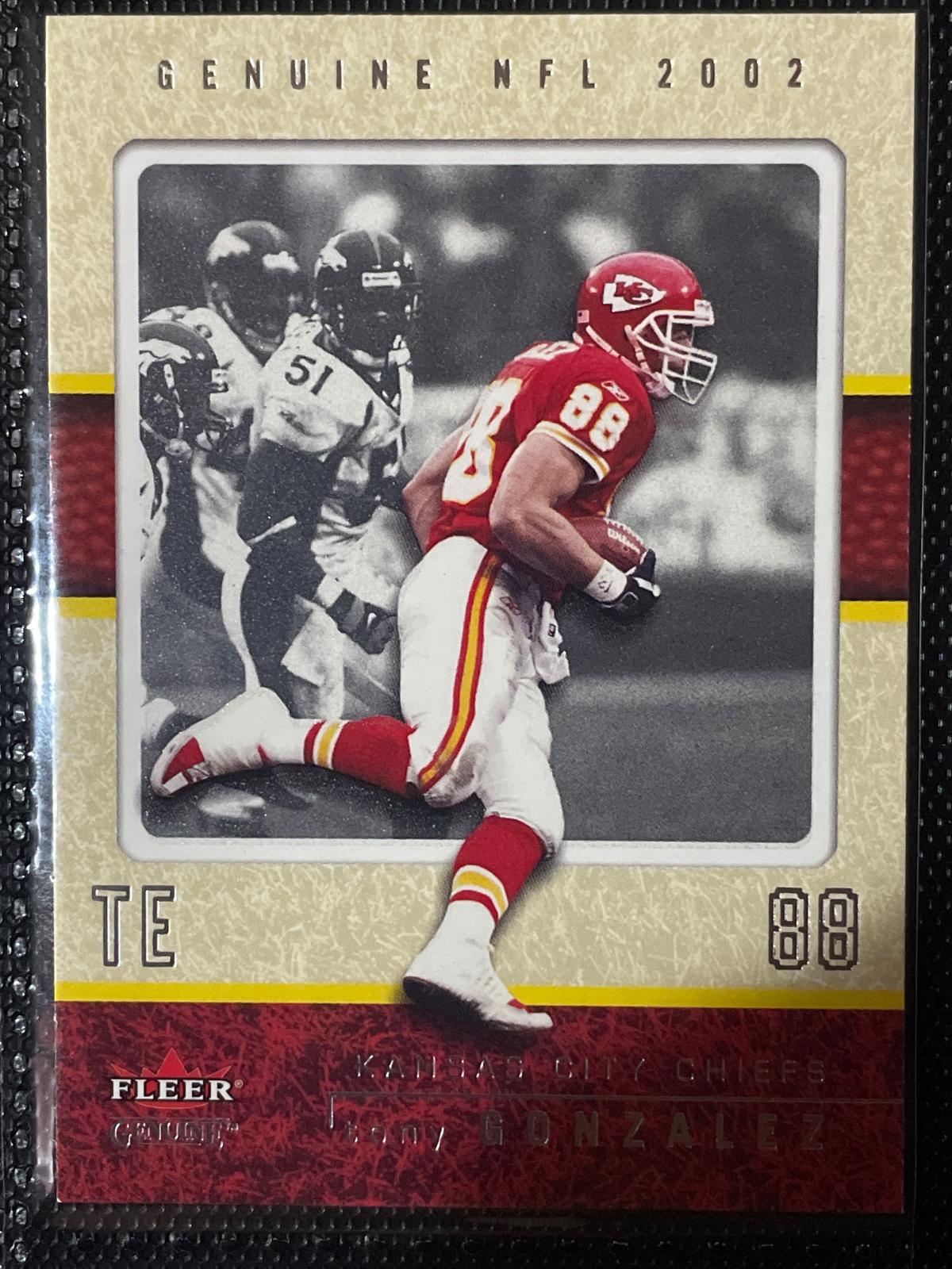 Tony Gonzalez #68 Football Cards 2002 Fleer Genuine