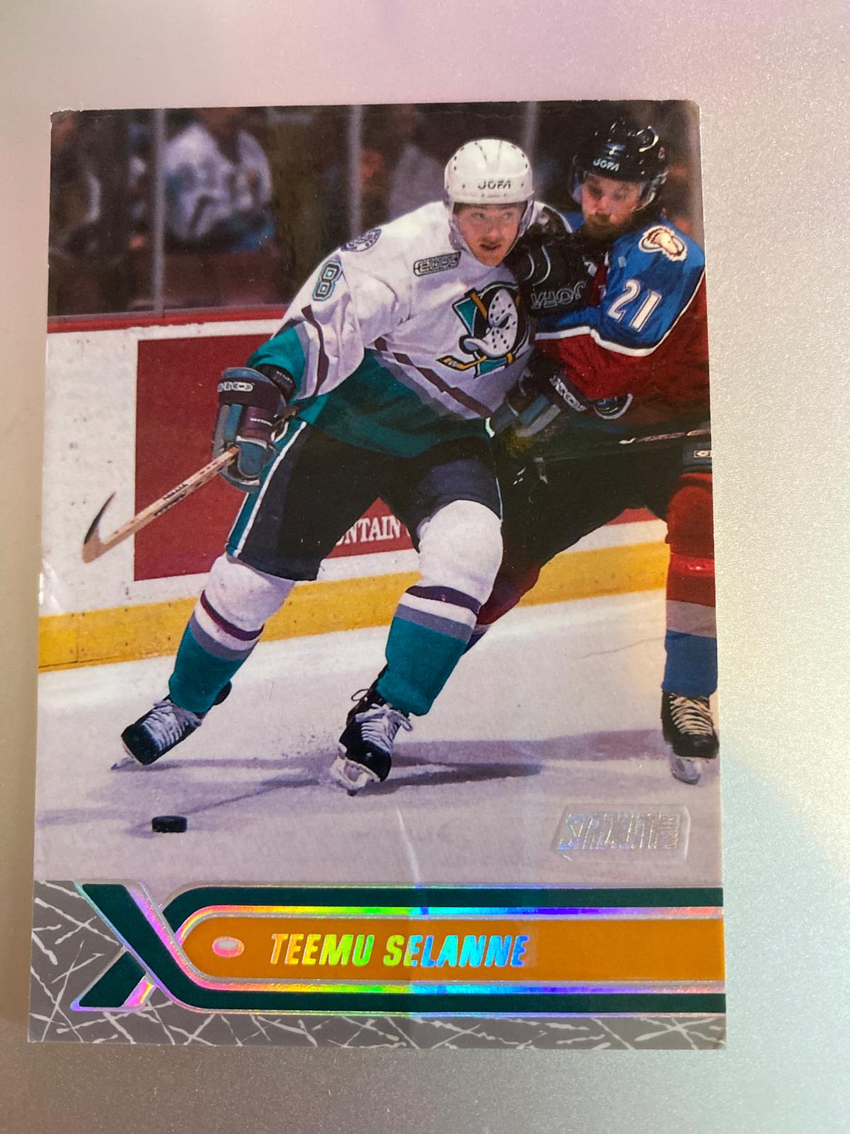 Teemu Selanne #13 Hockey Cards 2000 Stadium Club