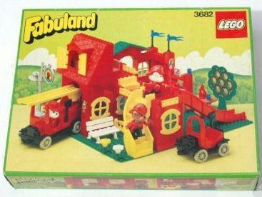 Fire Station #3682 LEGO Fabuland
