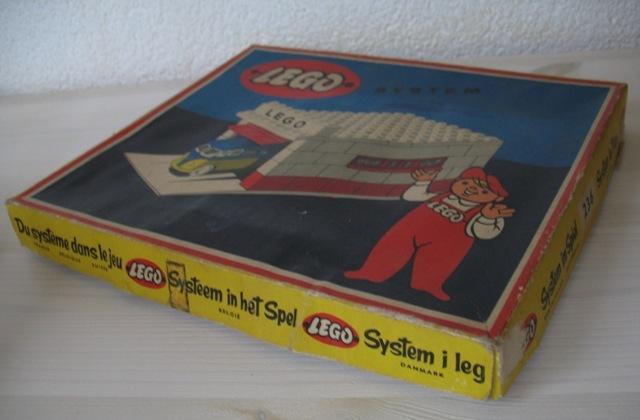 Garage and Van #236 LEGO Classic