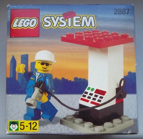 Petrol Station Attendant and Pump #2887 LEGO Town