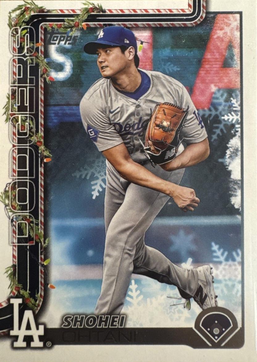 Shohei Ohtani [SSP] #H1 Prices | 2025 Topps Holiday | Baseball Cards