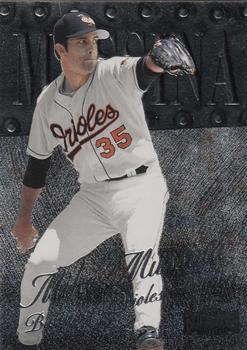 Mike Mussina #79 1999 Metal Universe Baseball