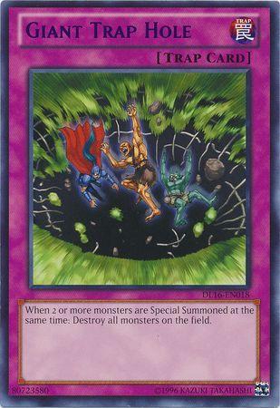 Giant Trap Hole DL16-EN018 YuGiOh Duelist League 16