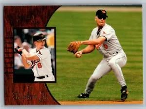Cal Ripken Jr. #19 Baseball Cards 1996 Select