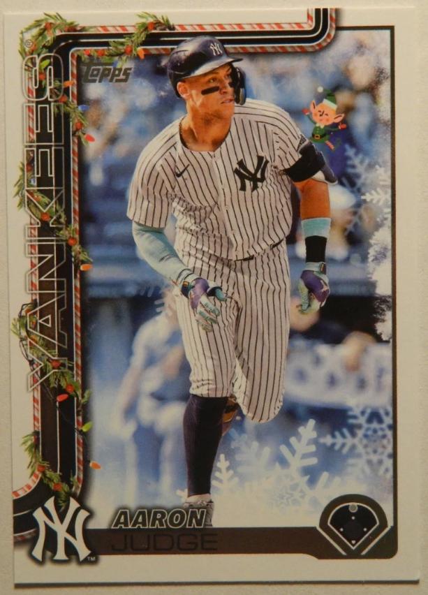 Aaron Judge #HE-8 2025 Topps Holiday Hidden Elf Baseball